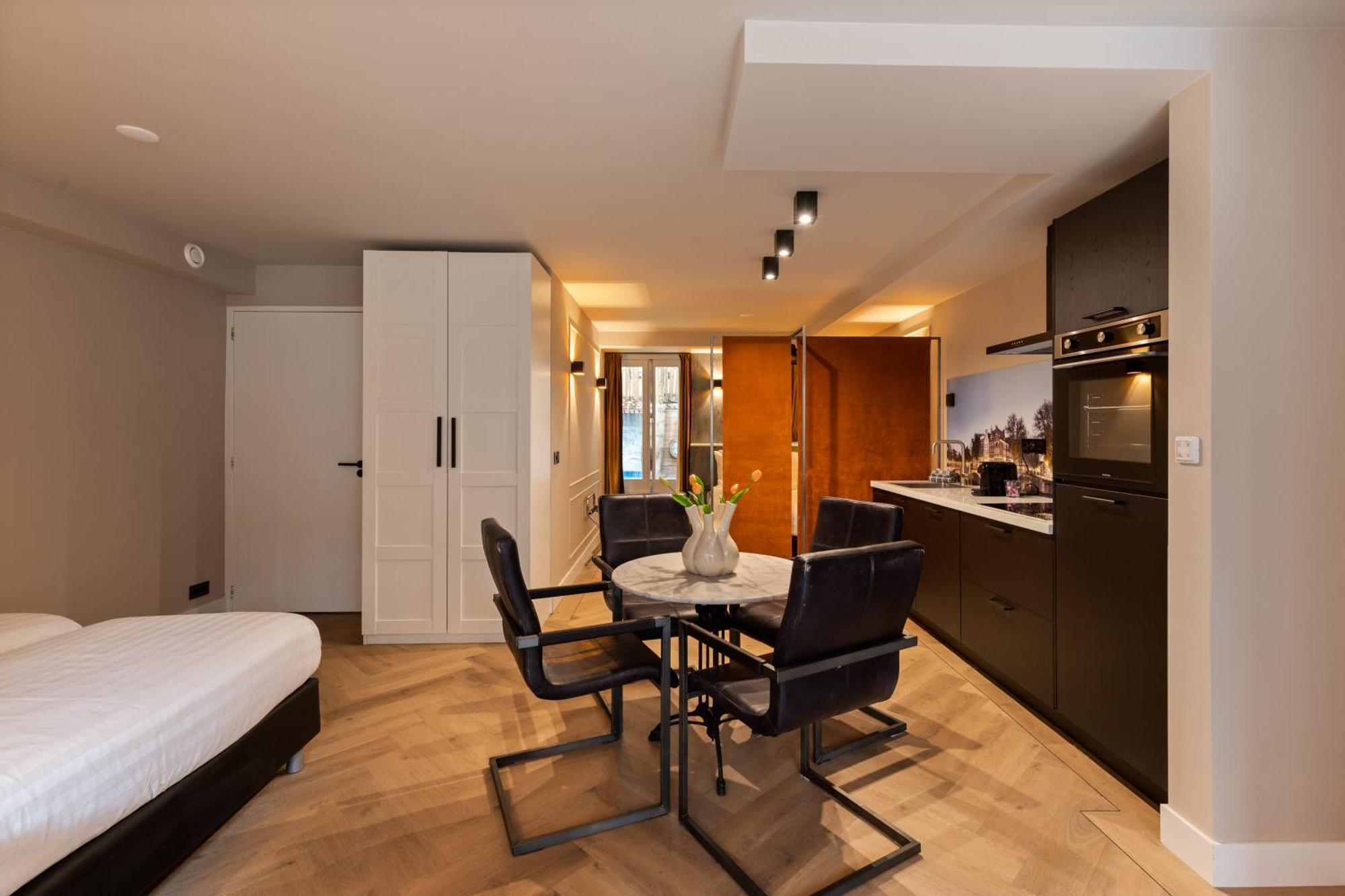 Midtown Hotel Royal Room Amsterdam Bagian luar foto